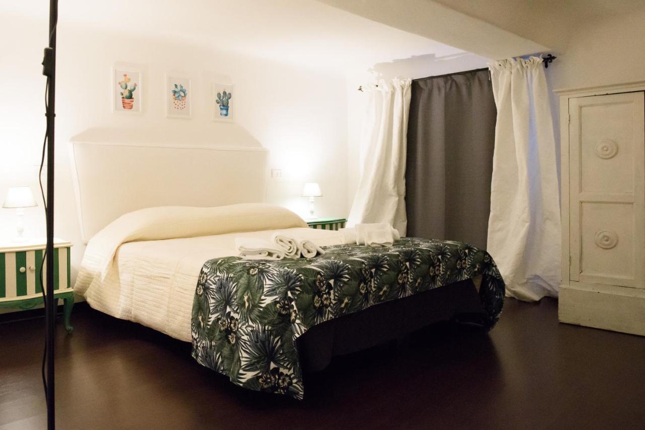 B&B Piccoli Leoni เจนัว ภายนอก รูปภาพ