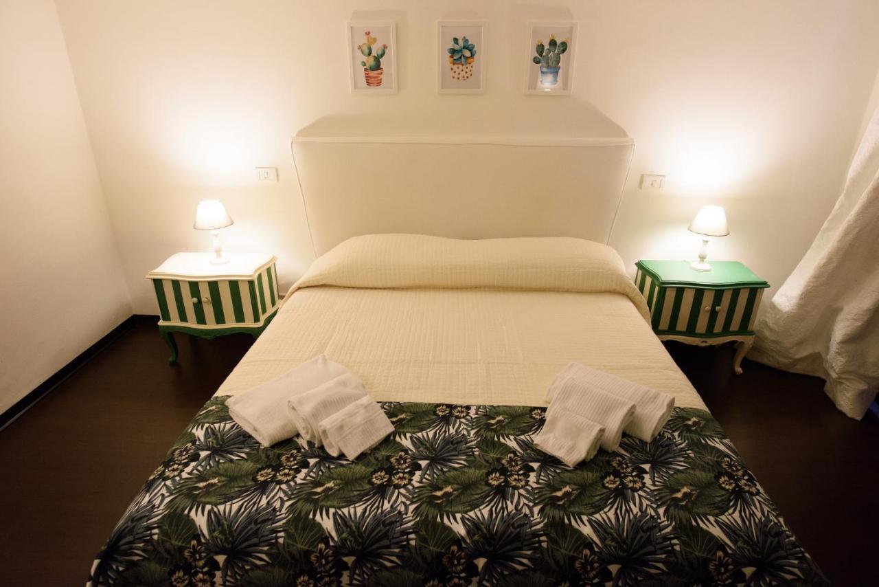 B&B Piccoli Leoni เจนัว ภายนอก รูปภาพ